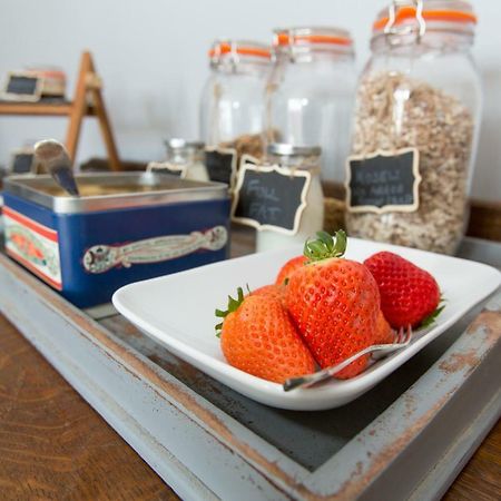 เฟิร์นลีห์ บีแอนด์บี Bed & Breakfast โรบินฮูดส์เบย์ ภายนอก รูปภาพ