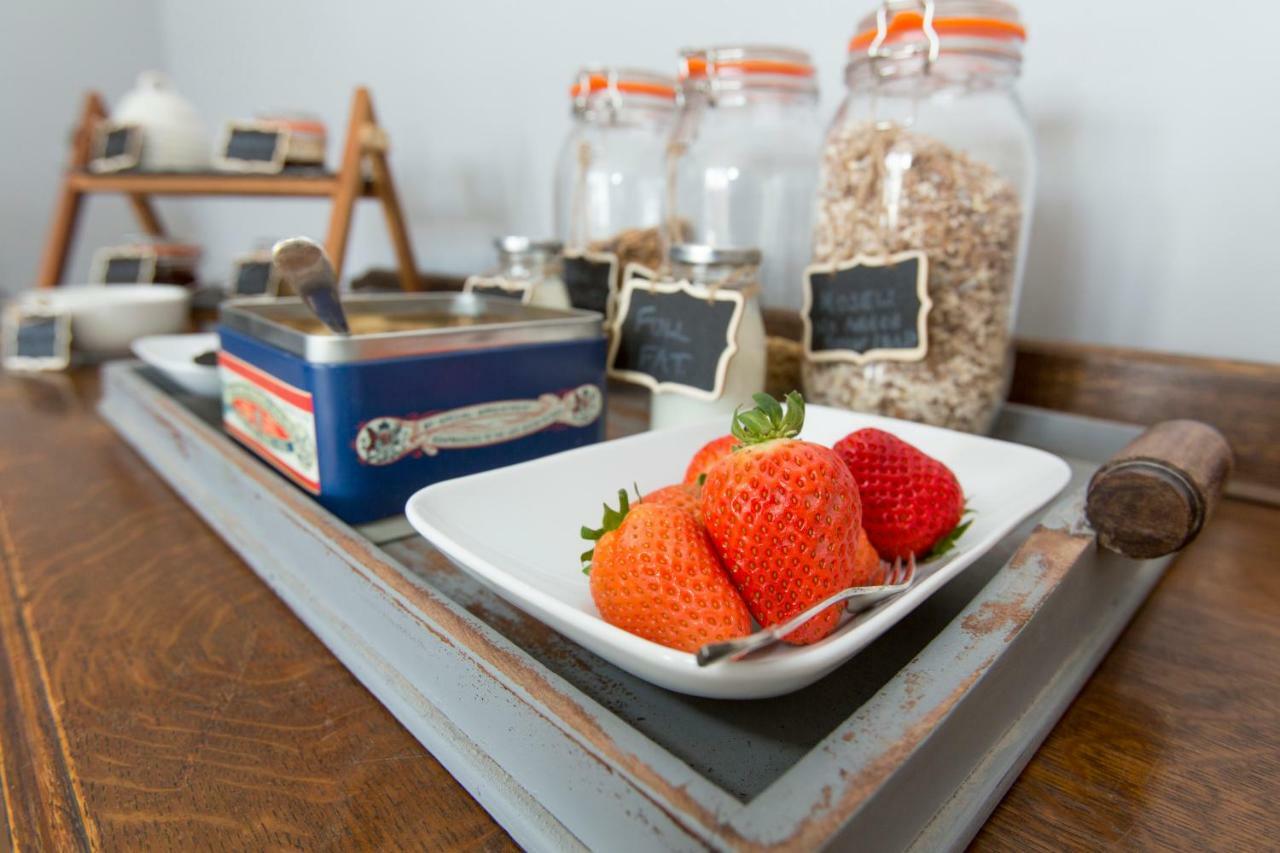 เฟิร์นลีห์ บีแอนด์บี Bed & Breakfast โรบินฮูดส์เบย์ ภายนอก รูปภาพ