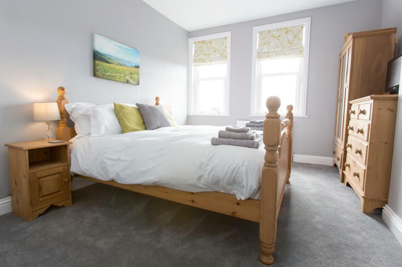 เฟิร์นลีห์ บีแอนด์บี Bed & Breakfast โรบินฮูดส์เบย์ ภายนอก รูปภาพ