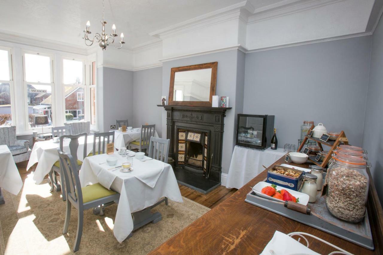 เฟิร์นลีห์ บีแอนด์บี Bed & Breakfast โรบินฮูดส์เบย์ ภายนอก รูปภาพ